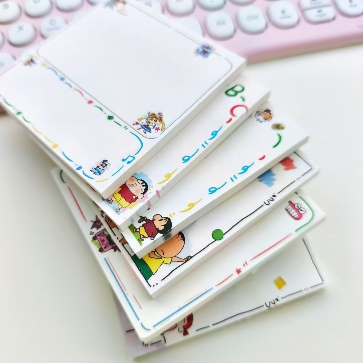 Sticky Note Cube - Crayon Shin-chan Kare Yapışkan Notlar, Öğrenci